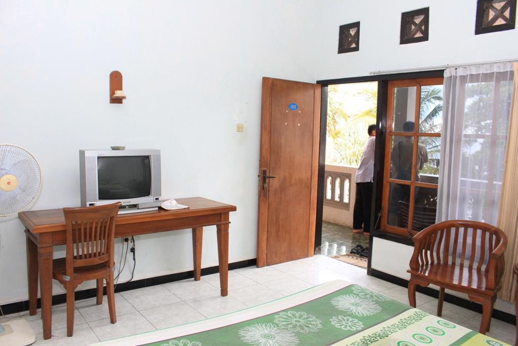 Hôtel Baru Dua Beach à Banyuwangi  Extérieur photo
